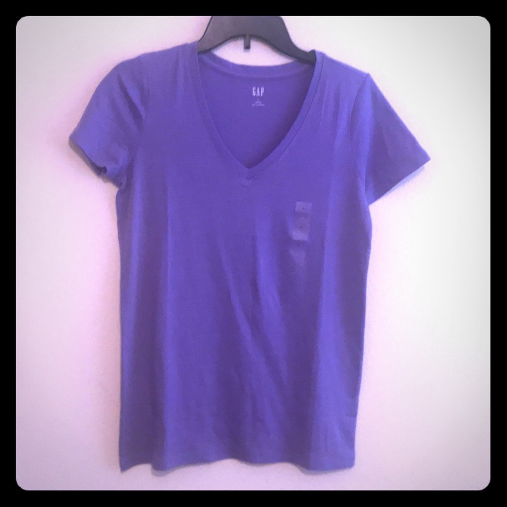 GAP V-neck Tees